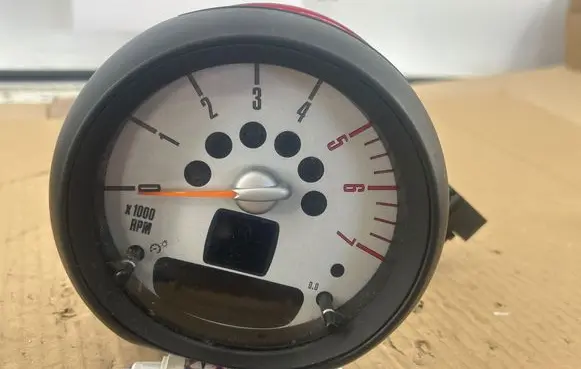 Mini Cooper Countryman R60 Speedometer (instrument cluster) 9243872 BM0505064 S01105065