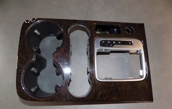 Cup holder front