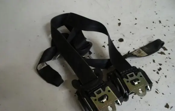 Volkswagen Scirocco Front seatbelt