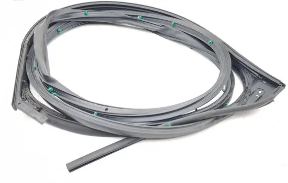 Nissan Juke II F16 Rubber seal rear door 828306PA0