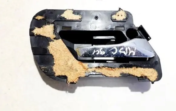 Mercedes-Benz C W202 Rear door interior handle 2027600261 a3067