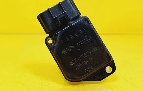 Ford Mondeo Mk III Mass air flow meter XS7F-12B579-AA
