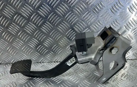 KIA Sportage Brake pedal 328002S950
