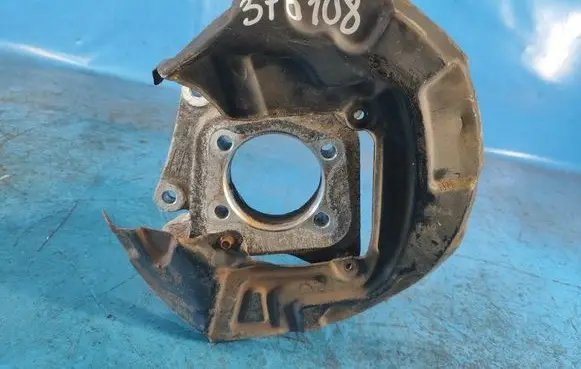 Ford Fusion II Rear wheel hub spindle/knuckle DG9Z5B758A