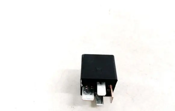 BMW 5 GT F07 Other relay 61366901469 v23136-j6-x48