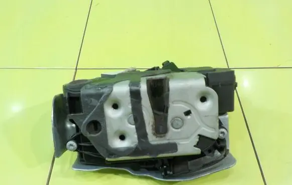 Ford Transit Courier Front door lock BM5AA26413BG XP228