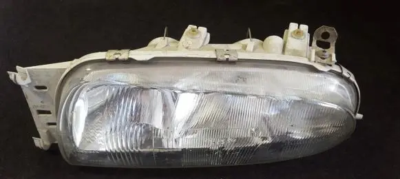 Ford Fiesta Headlight/headlamp 1305235250 1305219059