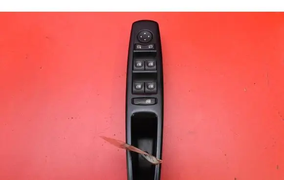Renault Megane III Electric window control switch 809610016R