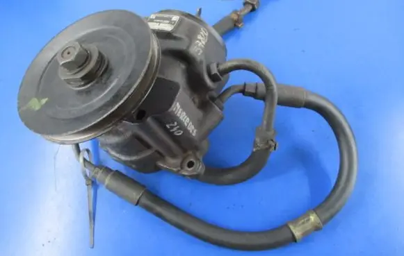 Mercedes-Benz E W123 Power steering pump