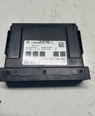 Opel Insignia A Comfort/convenience module 13592376 F00VJ01160