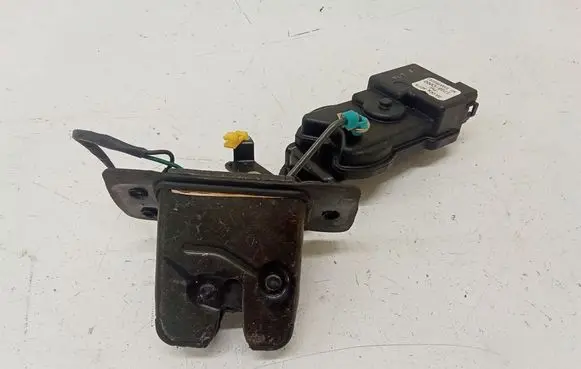Hyundai Elantra Loading door lock 1706C000
