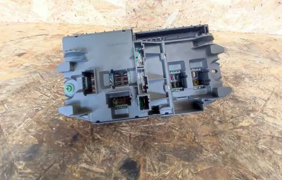 BMW X5 E70 Fuse box set 43319981 B010107400