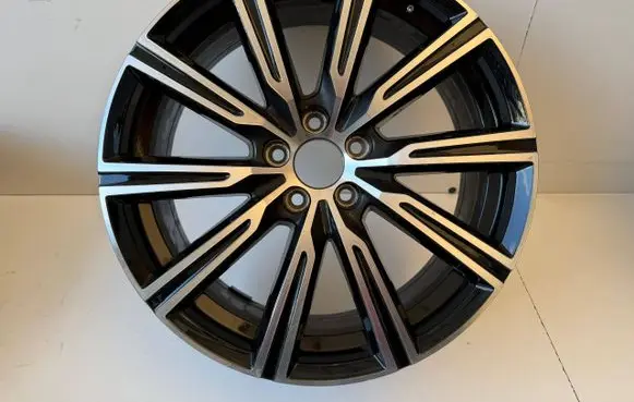 Volvo XC60 R19 alloy rim 31680357