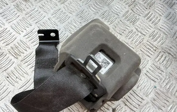 BMW 1 F40 Set of seat belts S3745627709