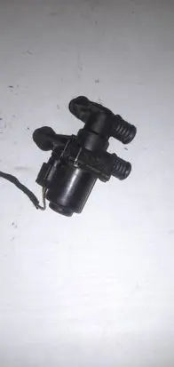 BMW 5 E60 E61 Coolant heater control valve 692022602 6411692022602