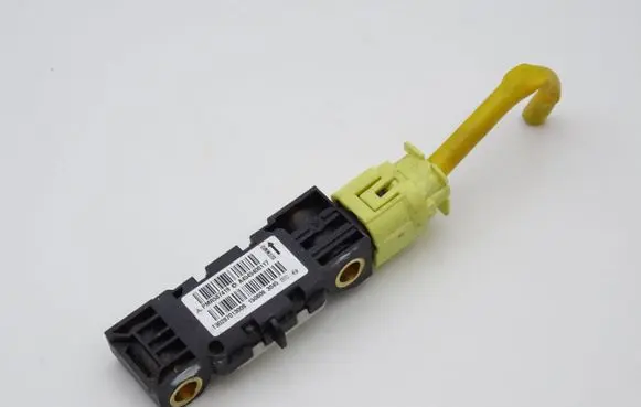 Mitsubishi Colt Airbag deployment crash/impact sensor PMR587419 A4545400117