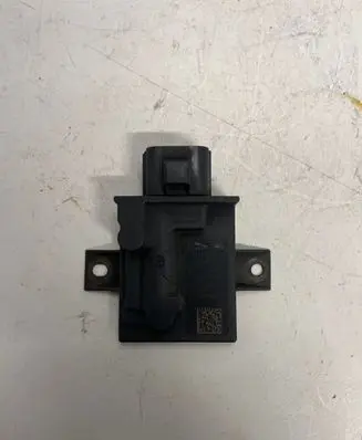 Jaguar F-Pace Fuel injection pump control unit/module fk729d370af 72030698 A2037244493