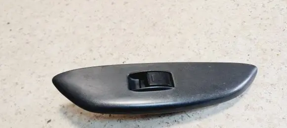 Toyota Yaris Electric window control switch