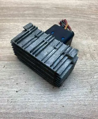 Opel Astra H Glow plug pre-heat relay 55353011 51299014