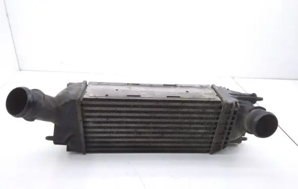 Citroen C5 Intercooler radiator 9657073480