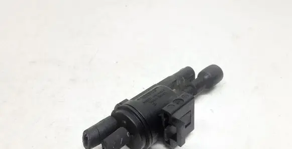 Mercedes-Benz C W204 Vacuum valve 0025407097