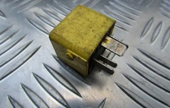 BMW 5 E34 Other relay 61311378301 61.311378301