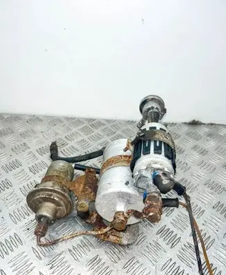 Mercedes-Benz SLC C107 Fuel injection high pressure pump 0450905177 A0020919701