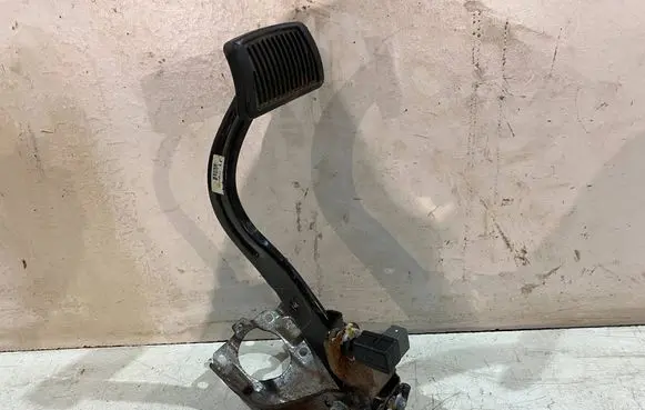 KIA Optima Clutch pedal HF3A0100