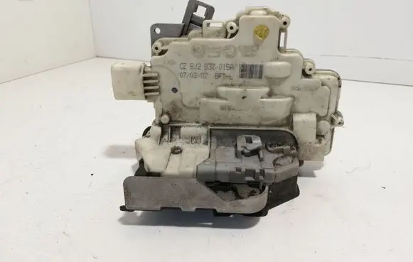 Audi A5 8T 8F Front door lock 8J2837015A