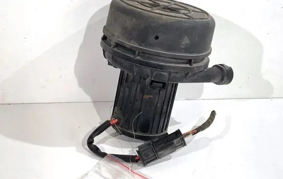 BMW 5 E60 E61 Secondary air pump 7514953