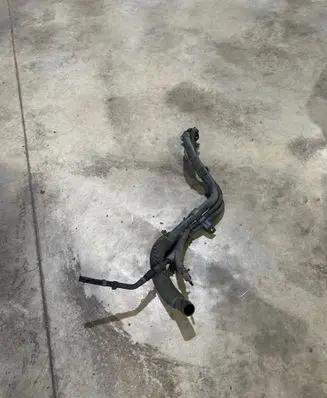 Fuel tank filler neck pipe