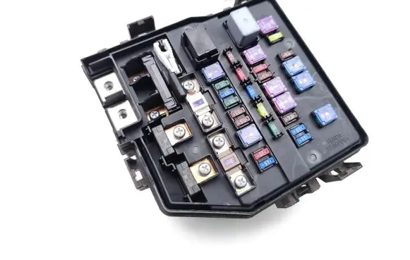 Honda CR-V Fuse module 25SWYE02