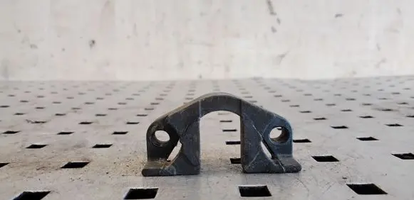 BMW X3 E83 Fuel Injector clamp holder