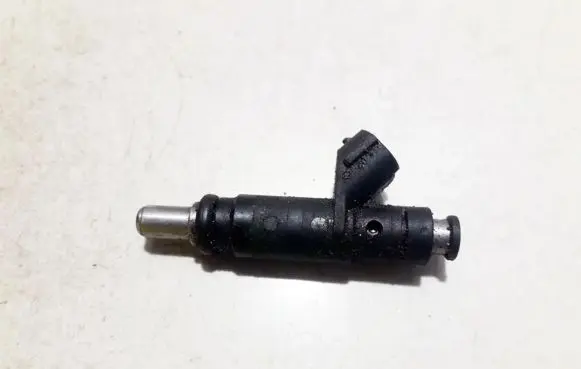 Audi A4 S4 B6 8E 8H Fuel injector 06b133551t 2218a05279