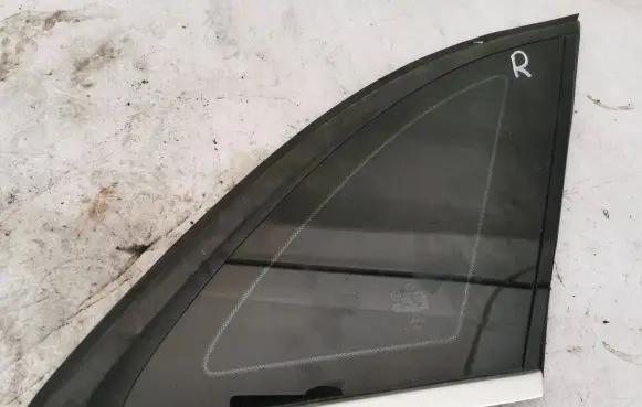 Mercedes-Benz B W246 W242 Rear side window A2466708400