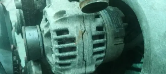 Audi A4 S4 B5 8D Generator/alternator 0123310022 058903016