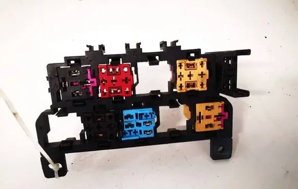 Audi A6 S6 C6 4F Fuse box set 4F0937503