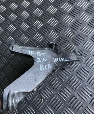 Audi A4 S4 B7 8E 8H Engine mounting bracket 8E0199308AF 89901