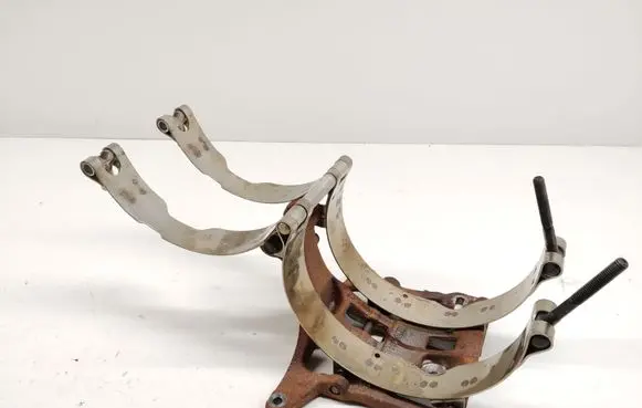 Volvo V60 Muffler mount bracket/holder 32255623