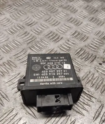 Audi A8 S8 D3 4E Light module LCM 4e0907357