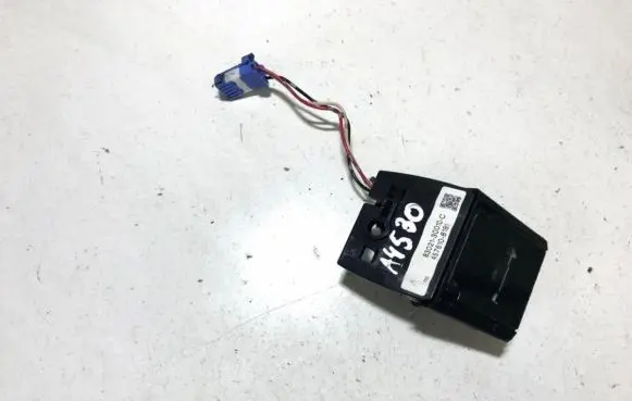 Lexus GS 300 350 430 450H Sensor 8302130010 83021-30010
