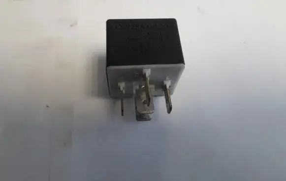 Peugeot 406 Other relay 12v2503501