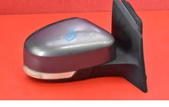 Front door electric wing mirror