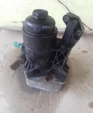 Engine oil radiator