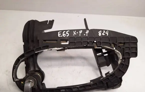 BMW 7 E65 E66 Front door exterior handle/bracket 7013701 51217126987 51217126989