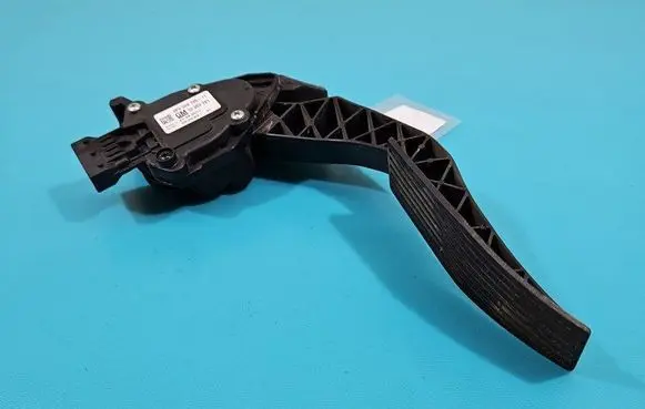 Chevrolet Orlando Accelerator throttle pedal 13253781 IMPRK1447091