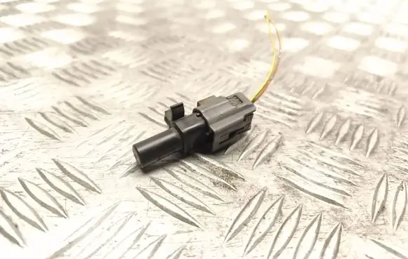 Mazda 6 Outside/exterior temperature sensor L7641 G518