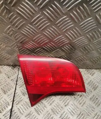 Audi A4 S4 B7 8E 8H Tailgate rear/tail lights 8e9945093