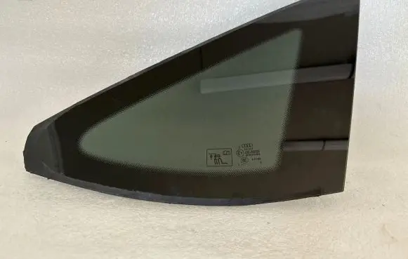 Audi A7 S7 4G Rear side window