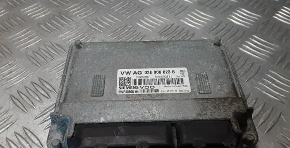 Volkswagen Polo IV 9N3 Engine control unit/module 03E906023B 5WP4080804